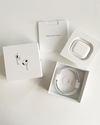 Cuffie Apple AirPods 3ª generazione