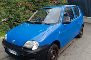 Fiat 600 1.1 benzina anno 2004