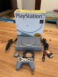 PlayStation 1 SCPH-5502 PAL scatola+manuale