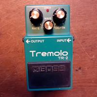Pedale effetto chitarra BOSS TREMOLO TR-2