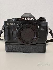 Fotocamera analogica Minolta X-700