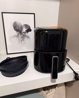 Friggitrice ad aria 4,5 L nera