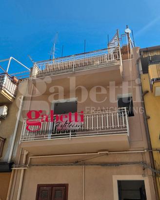 Bagheria ristrutturato Duplex 4 vani termoautonomo