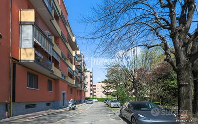 QUADRILOCALE CON DUE BALCONI E POSTO AUTO