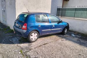 Renault Clio 2002