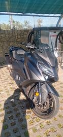 t max