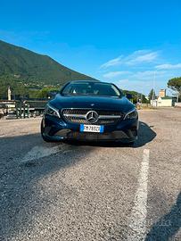 Mercedes-Benz CLA 200d