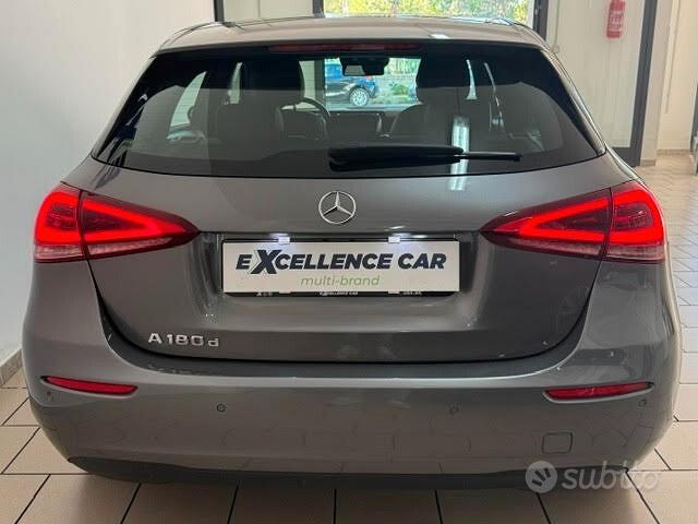 Mercedes-Benz A 180 D 2018 photo 4