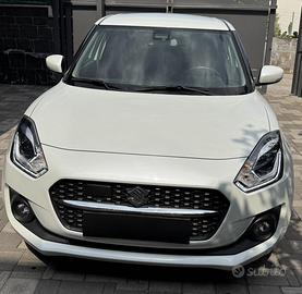 Suzuki swift 1.2 83cv ibrida allestimento top