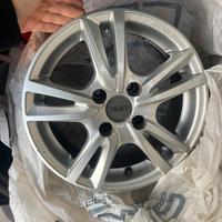 Cerchi 15 peugeot 208 4x108