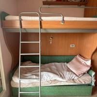 Letto a castello con letto divano
