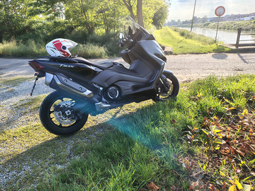 Yamaha Tmax 530