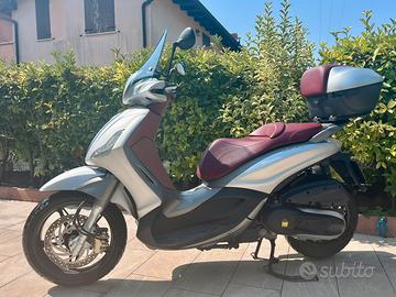 Piaggio Beverly 350 Sport Touring 2013