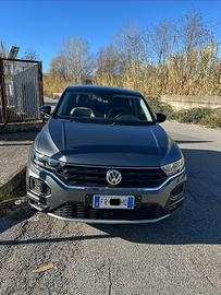 Volkswagen t-roc 1.6 diesel del 2019.