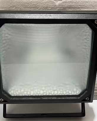 Faro goccia esterno IP65 professionale