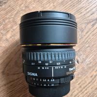 SIGMA 15 mm f/2.8 EX DG FISHEYE attacco Nikon