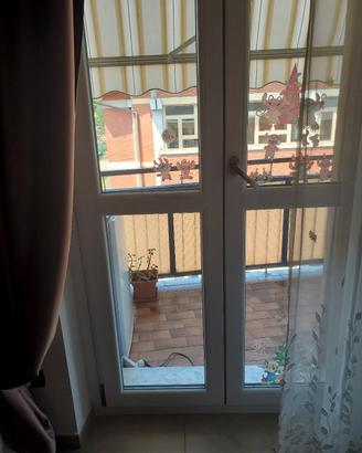 2 porte esterne in pvc usate 