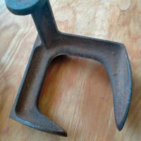 antica incudine da calzolaio 