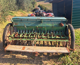 Seminatrice agricola