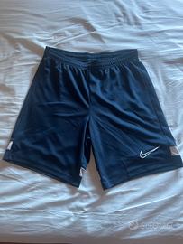 Pantaloni nike