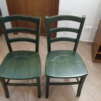 n*  2 sedie in legno  massello di colore verde 