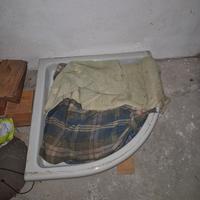 doccia angolare completa