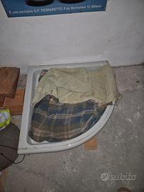 doccia angolare completa