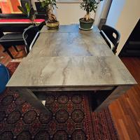 Tavolo allungabile + 4 sedie