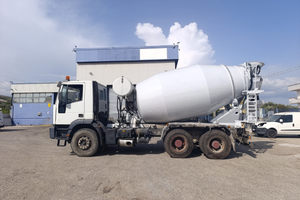 Betoniera Cifa RY1100 su Iveco Eurotrakker 420