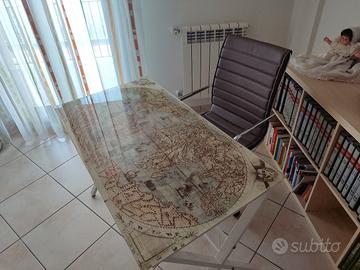 scrivania in vetro con sedia 