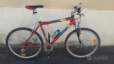 Mountain bike bianchi 920 sf alloy con cronometro Biciclette In