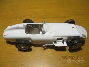 RE - Mercedes Benz W196 - presentazione 1/16