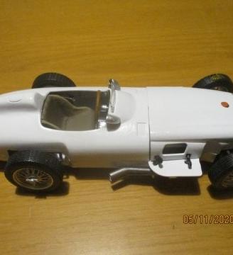 RE - Mercedes Benz W196 - presentazione 1/16