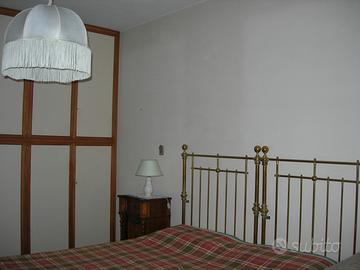 Per SET cinema e NON SOLO MOBILI anni 70/80 e ante