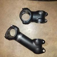 Manubrio MTB più 2 attacchi manubrio