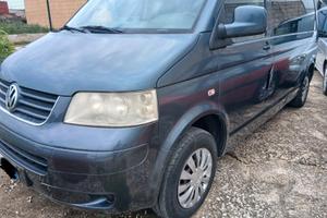 Volkswagen Transporter/Caravelle 9 posti
