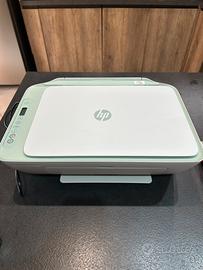 Stampante HP DeskJet 2722e