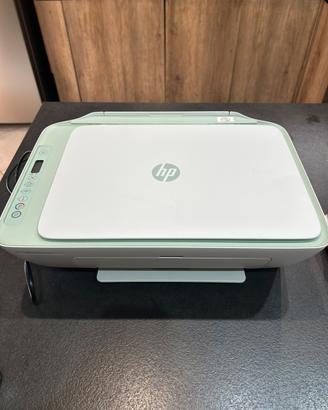 Stampante HP DeskJet 2722e