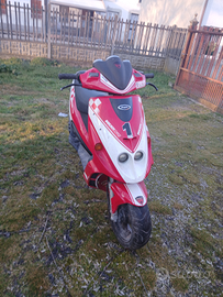 Malaguti phantom f12 ducati corse