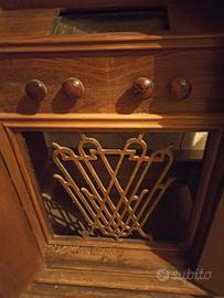 Radio siare con grammofono 