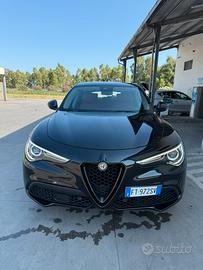 Stelvio 2.2 190cv