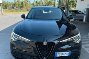 Stelvio 2.2 190cv