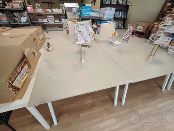 ARREDO NEGOZIO, ESPOSITORI E MANICHINI