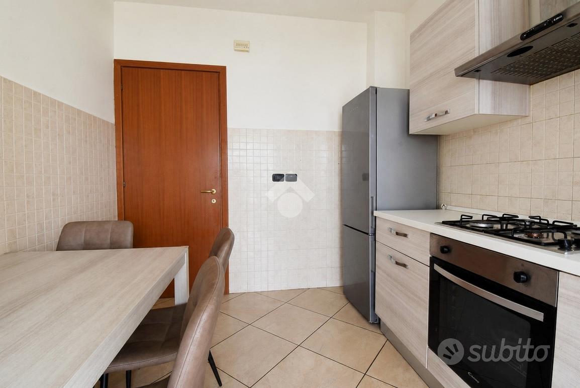 Apartment in Rozzano, Quinto de' Stampi - Altro