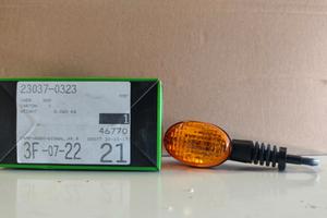 FRECCIA INDICATORE DIREZIONE ANTERIORE DESTRO ORIG