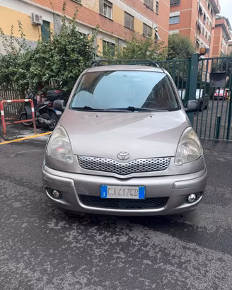 Toyota Yaris Verso 1.3 84cv UNIPRO
