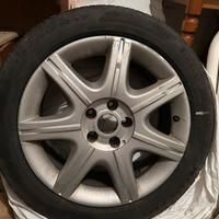 Pirelli 215/50 R17 quasi nuove 5000 km più cerchi