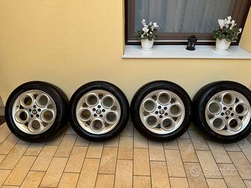 Set 4 cerchi originali Alfa Romeo 16” + gomme 4s