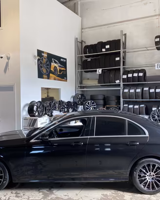 Cerchi NUOVI Mercedes Classe E raggio 18 cod.9834