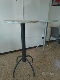 Tavolino alto